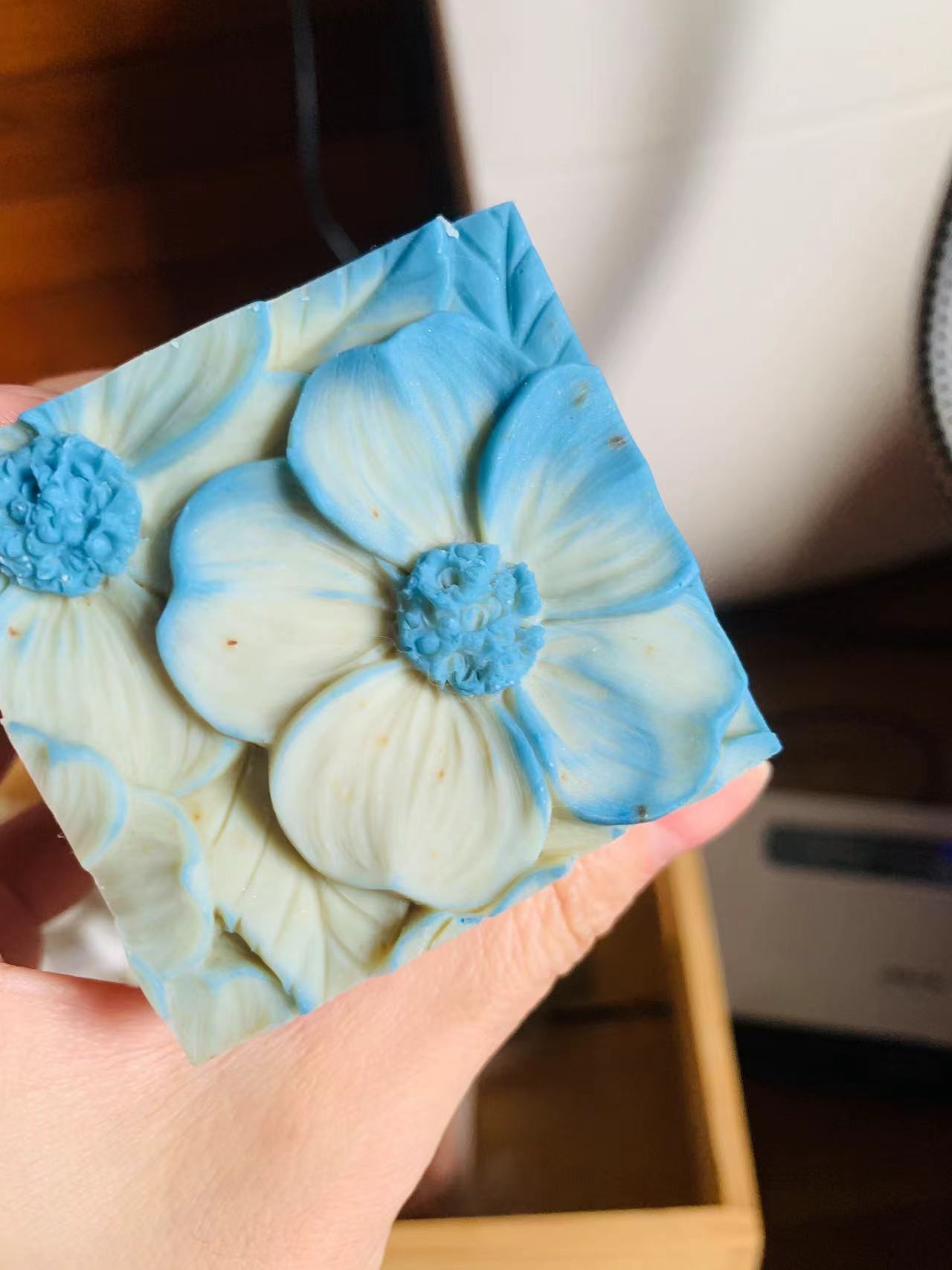 Handcrafted Cold Process Soap with Blueberry Infusion 150g 鸢尾蓝冷皂